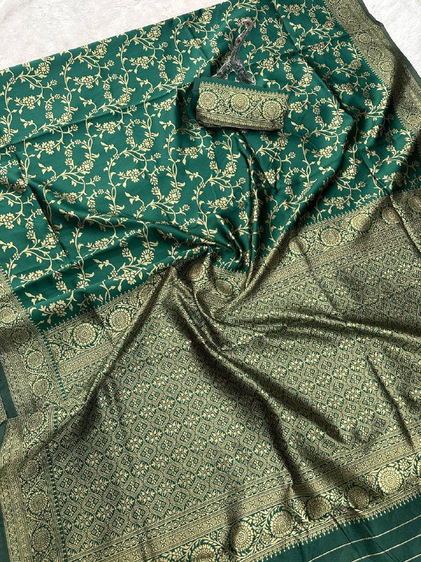 Organic Banarasi Wedding Saree – Lightweight & Breathable