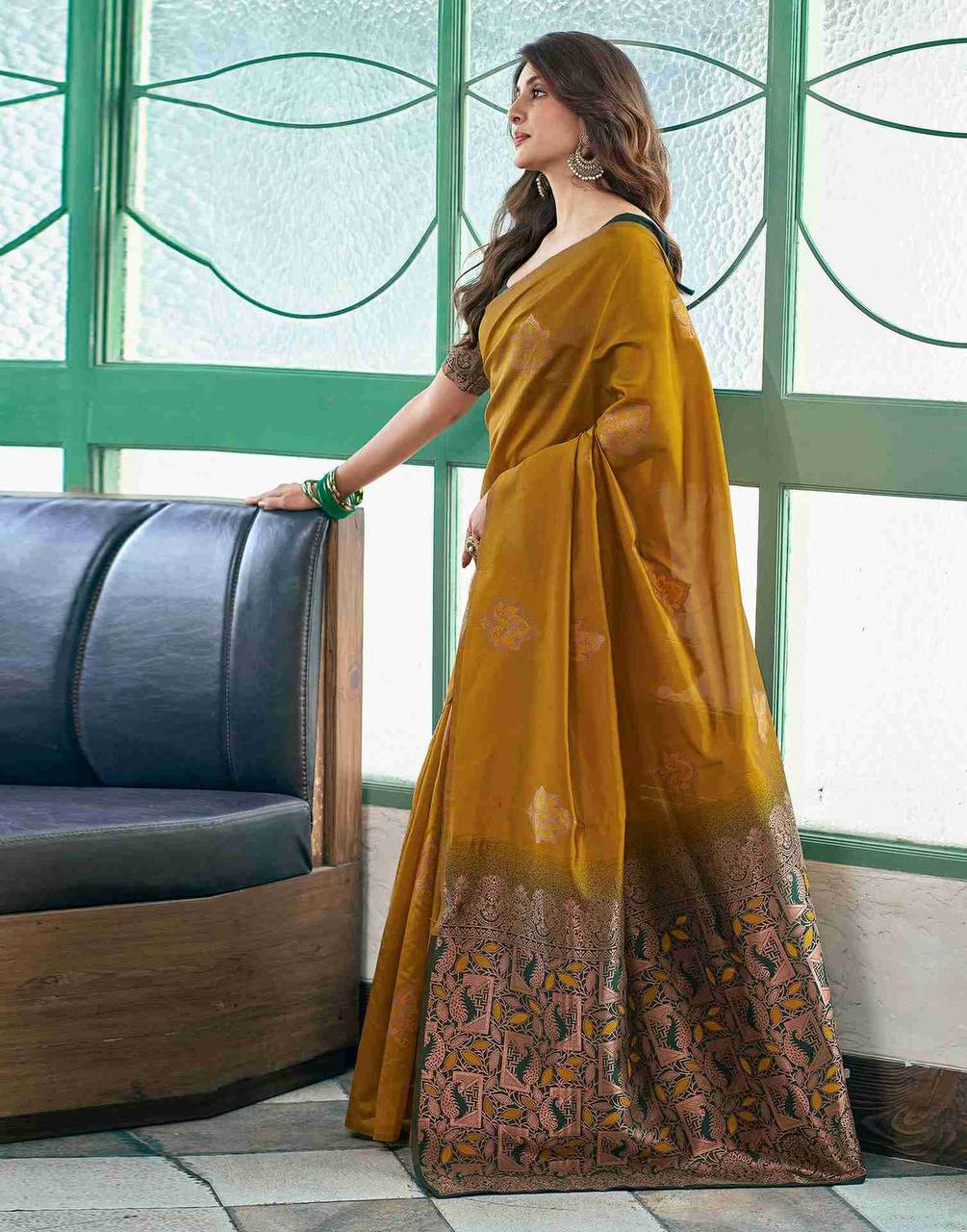 Organic Banarasi Wedding Saree – Lightweight & Breathable