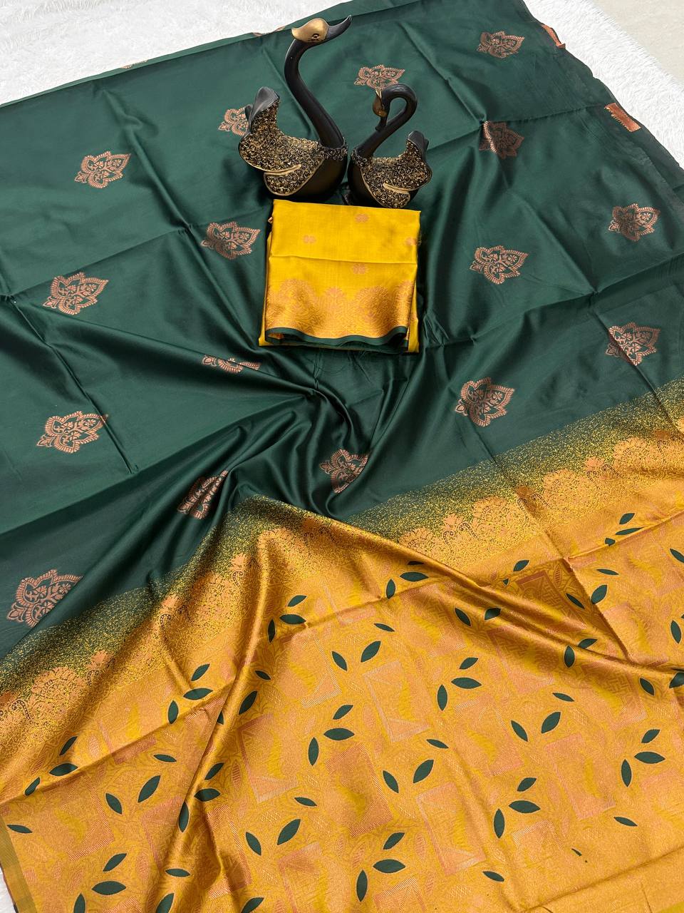 Organic Banarasi Wedding Saree – Lightweight & Breathable