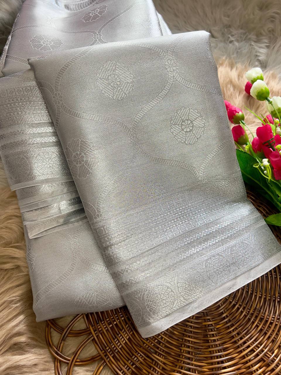 Samantha Inspired Soft Tissue Silk Saree with Rich Pallu