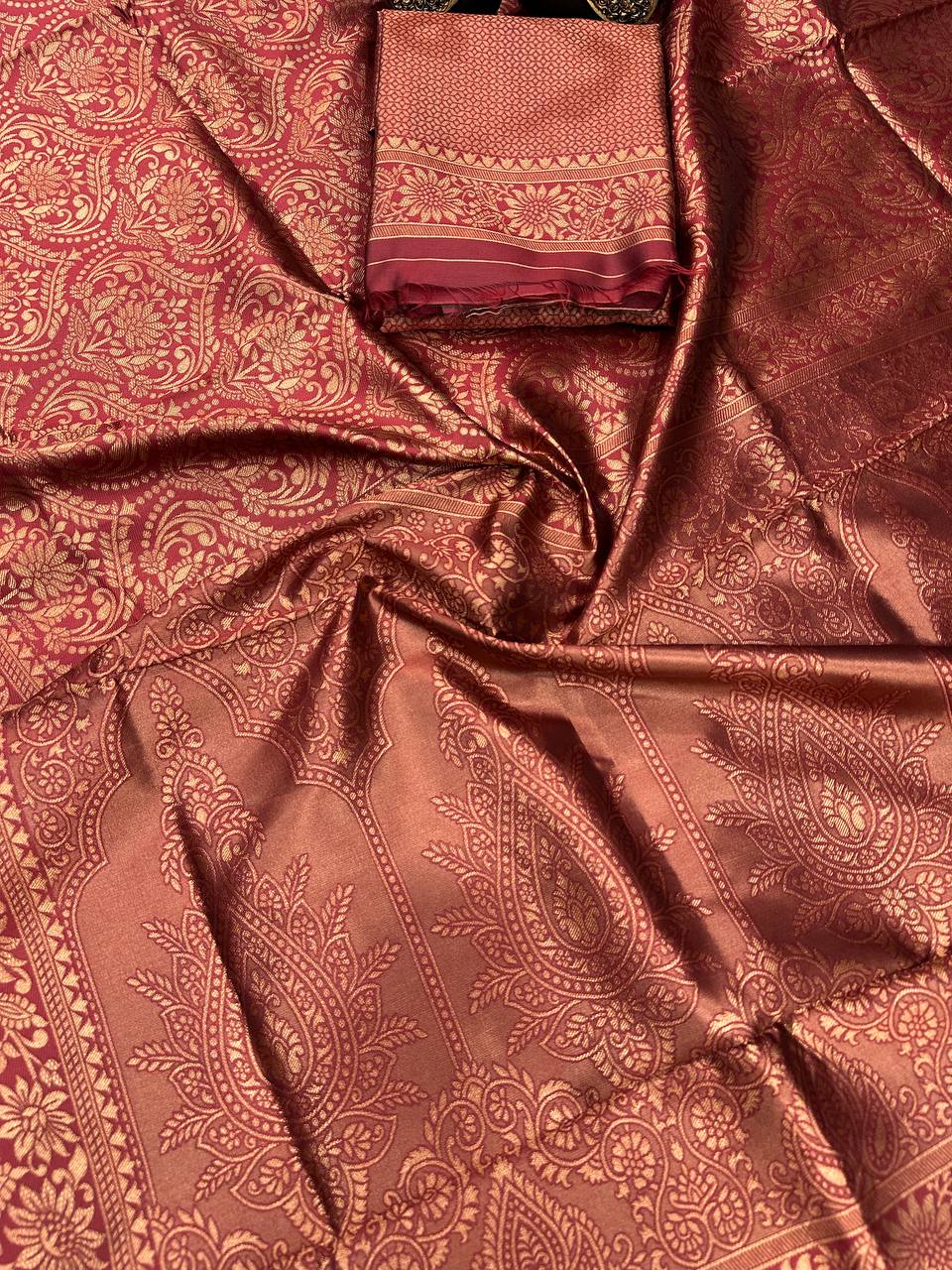 Organic Banarasi Wedding Saree – Lightweight & Breathable