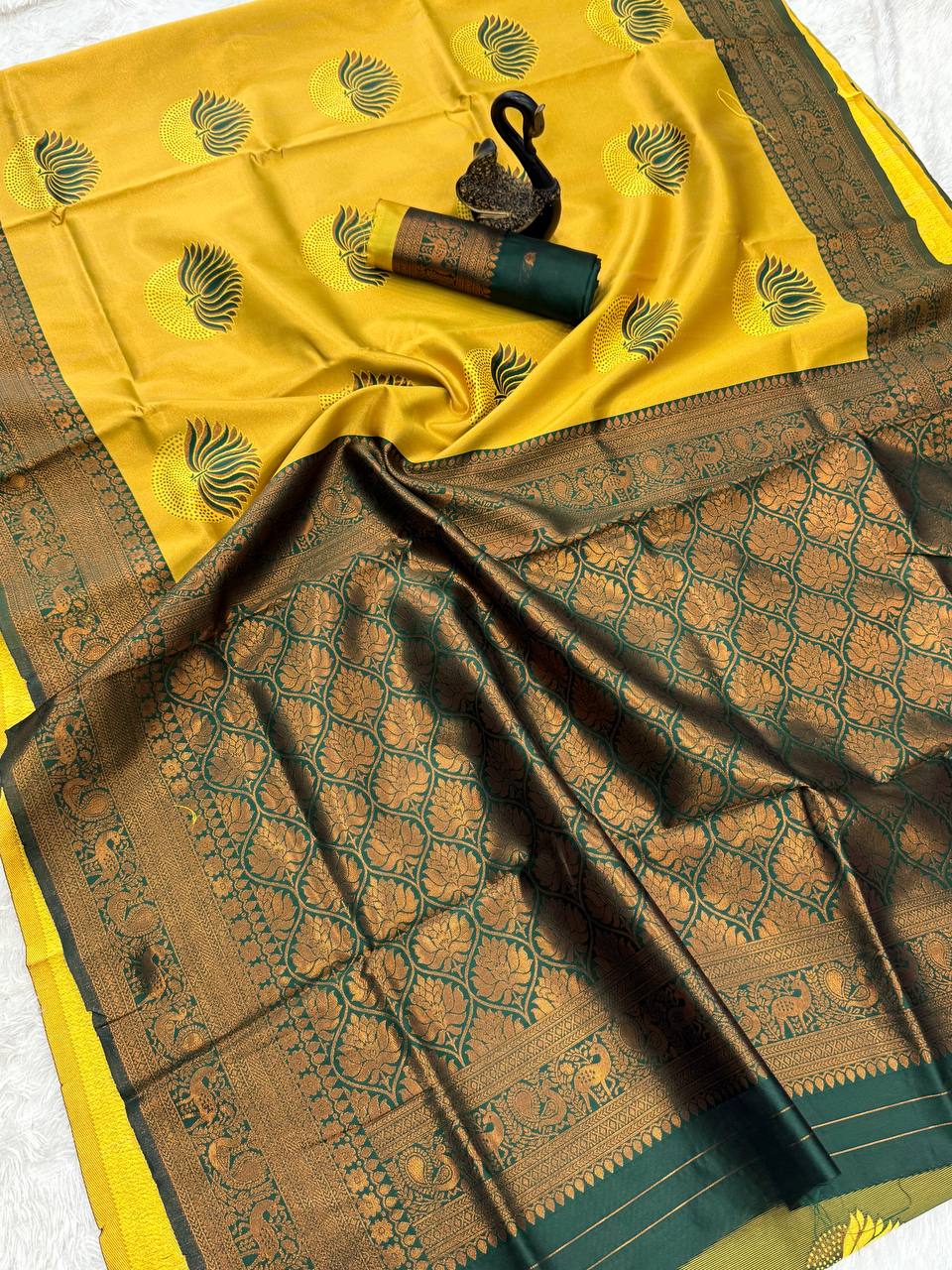 Organic Banarasi Wedding Saree – Light & Comfortable