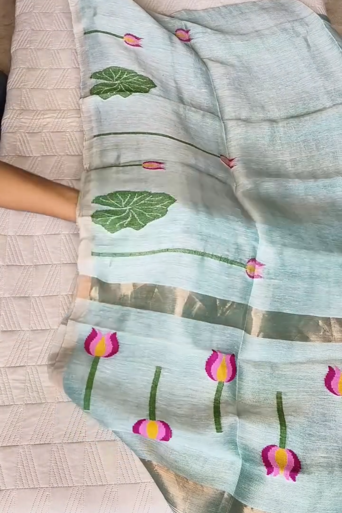 Thamarai Kamalam Pattu Saree