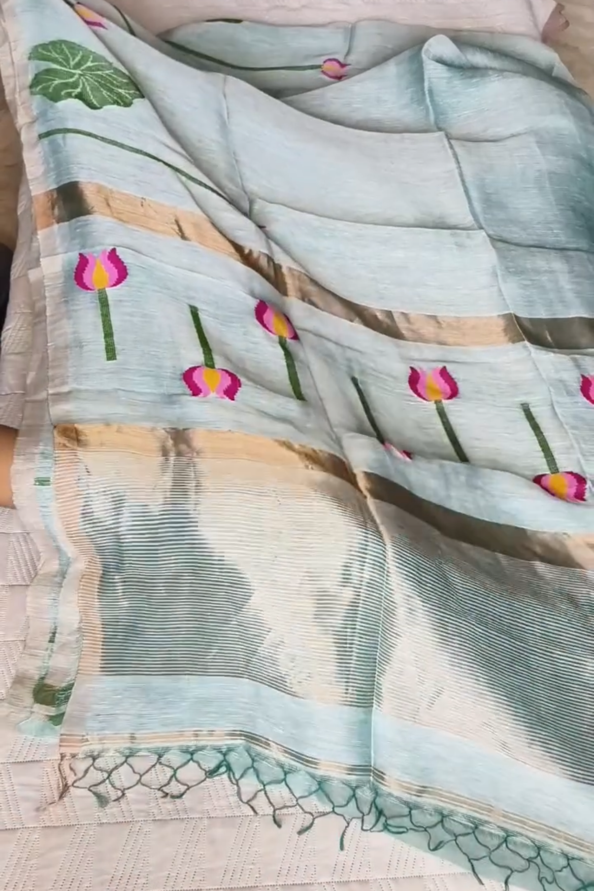 Thamarai Kamalam Pattu Saree