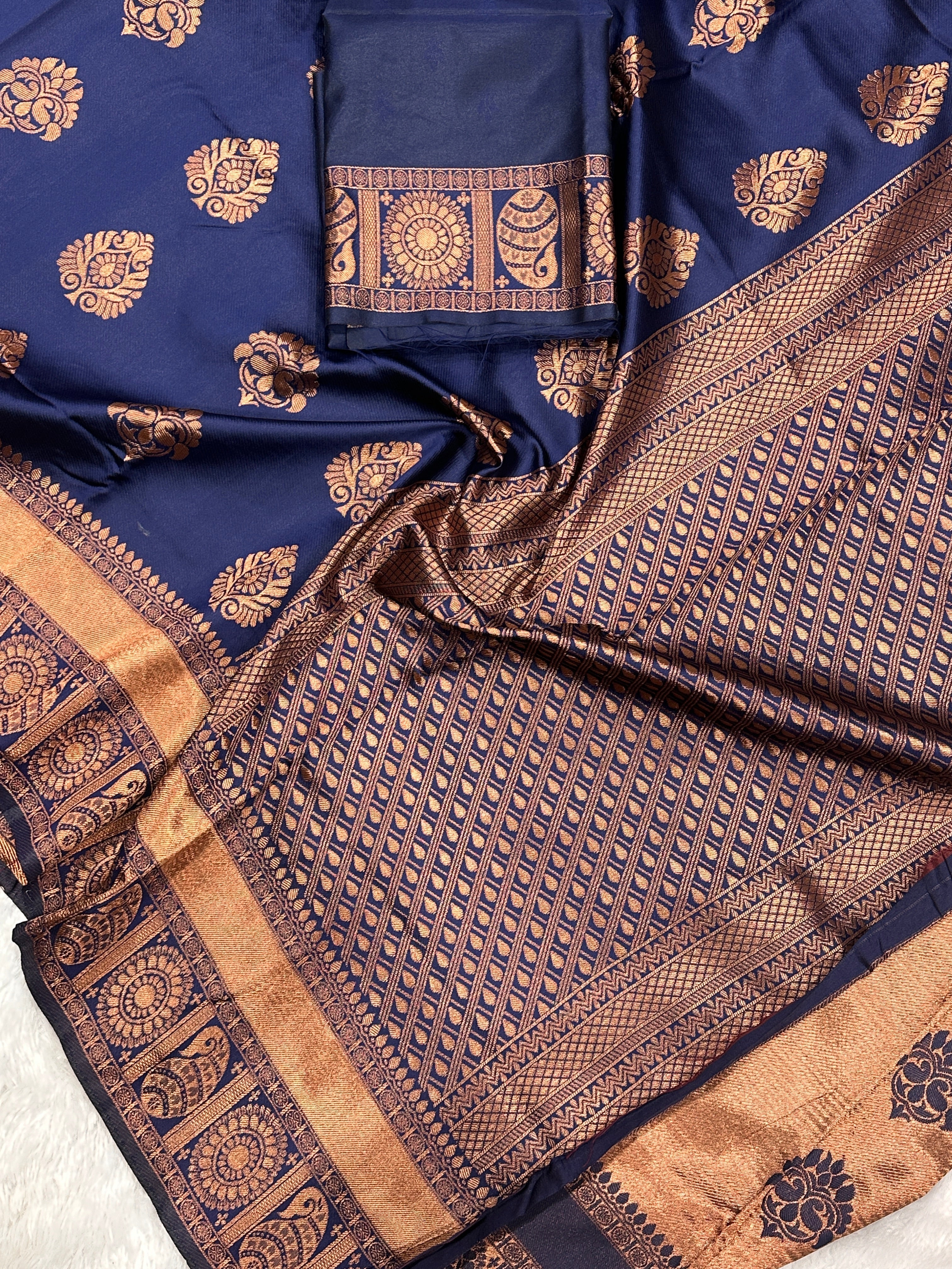 Royal Comfort Organic Banarasi Lichi Silk Wedding Saree