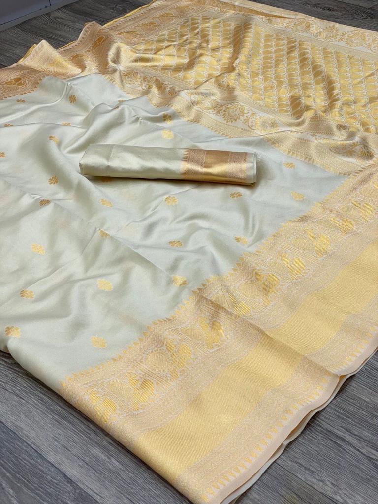 Graceful Lightweight Banarasi Saree in Premium Lichi Silk