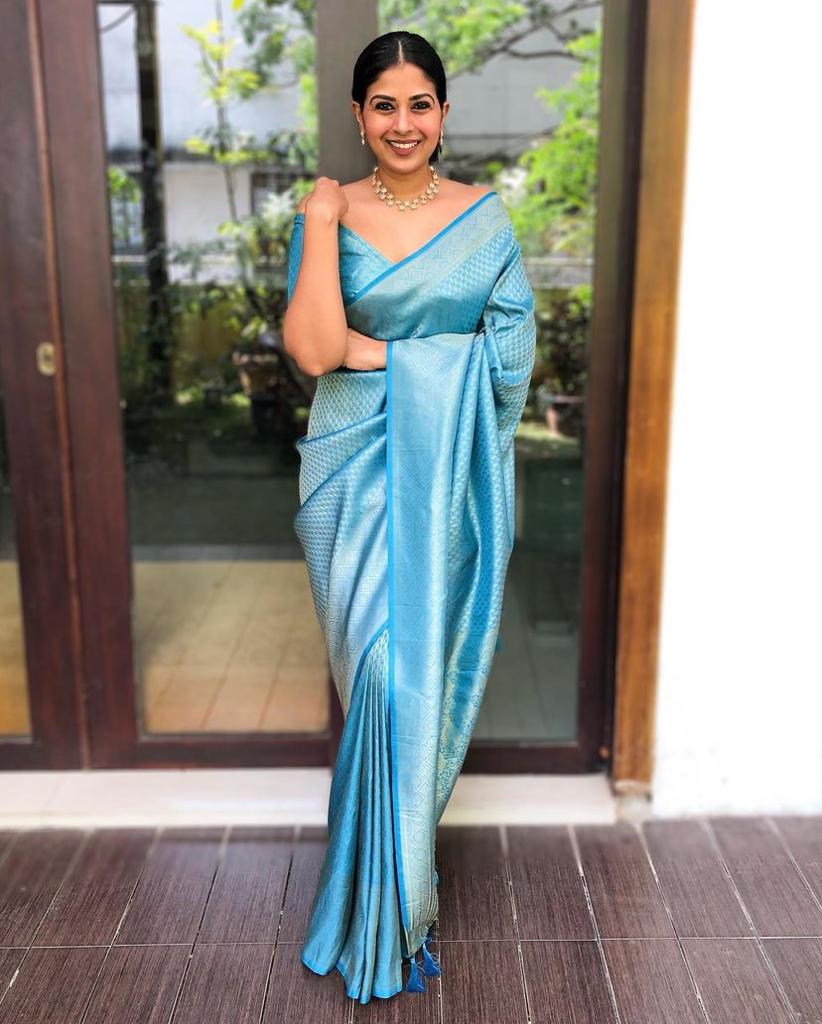 Lightweight Banarasi Saree in Premium Lichi Silk