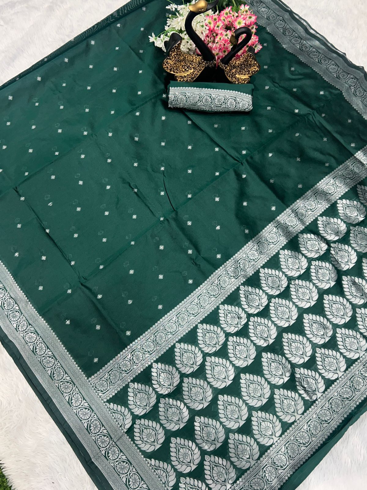 Lightweight Banarasi Saree in Premium Lichi Silk