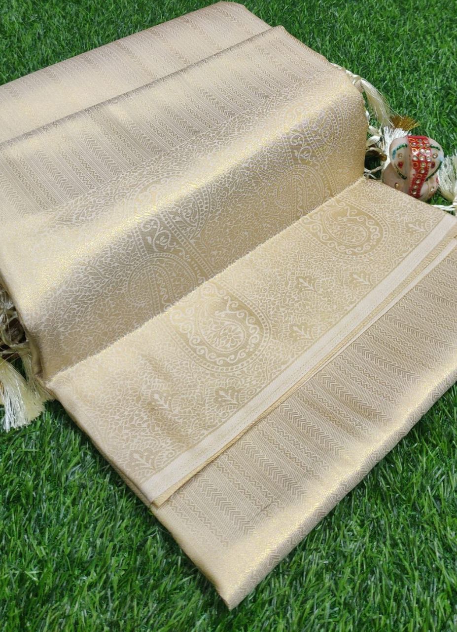 Kubera Pattu Silk Saree with Rich Brocade Pallu