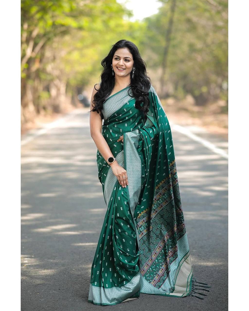 Classic Comfort Organic Banarasi Lichi Silk Wedding Saree