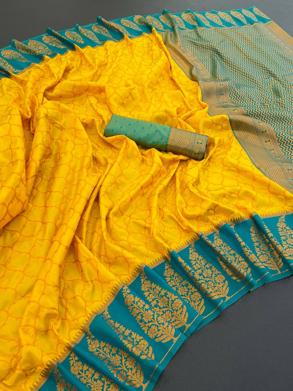 Premium Kanjivaram Soft Silk Saree with Copper Zari Jaal