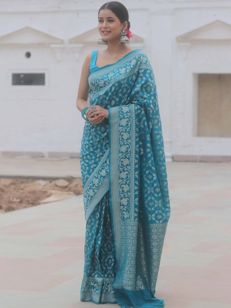 Breathable Organic Banarasi Lichi Silk Wedding Saree