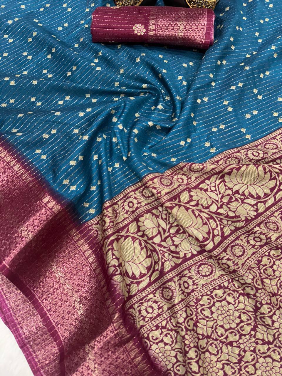 Dola Silk Saree with Gold Printed Lines & Bandhini Design