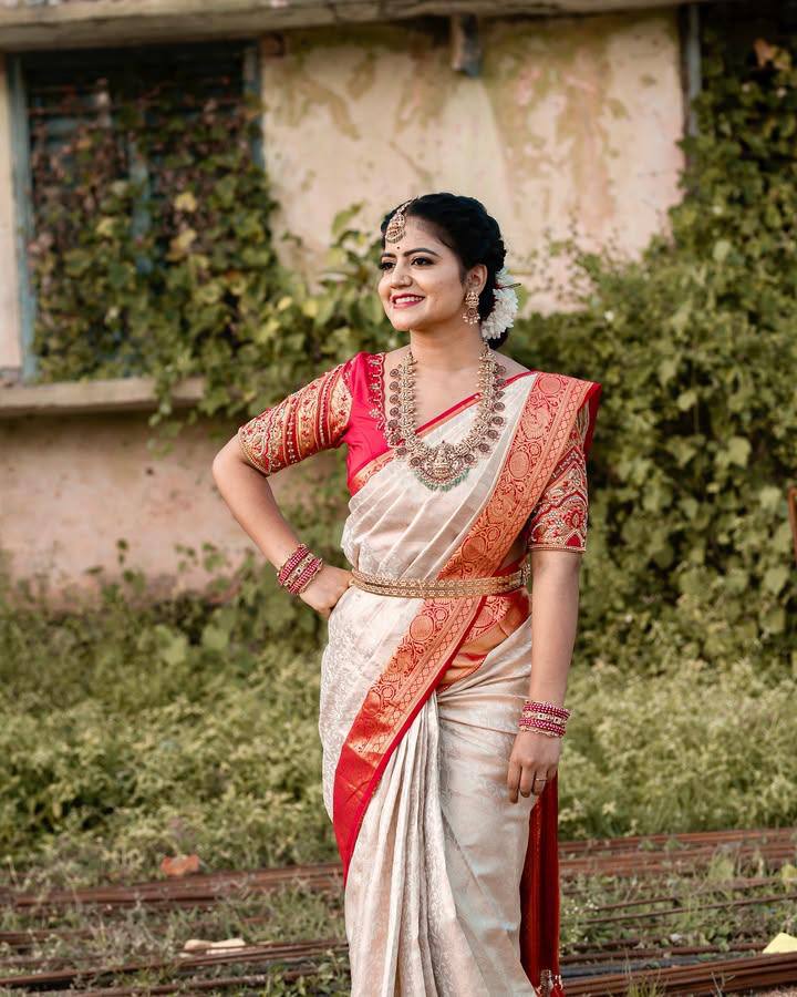 Rich Look Organic Banarasi Lichi Silk Wedding Saree