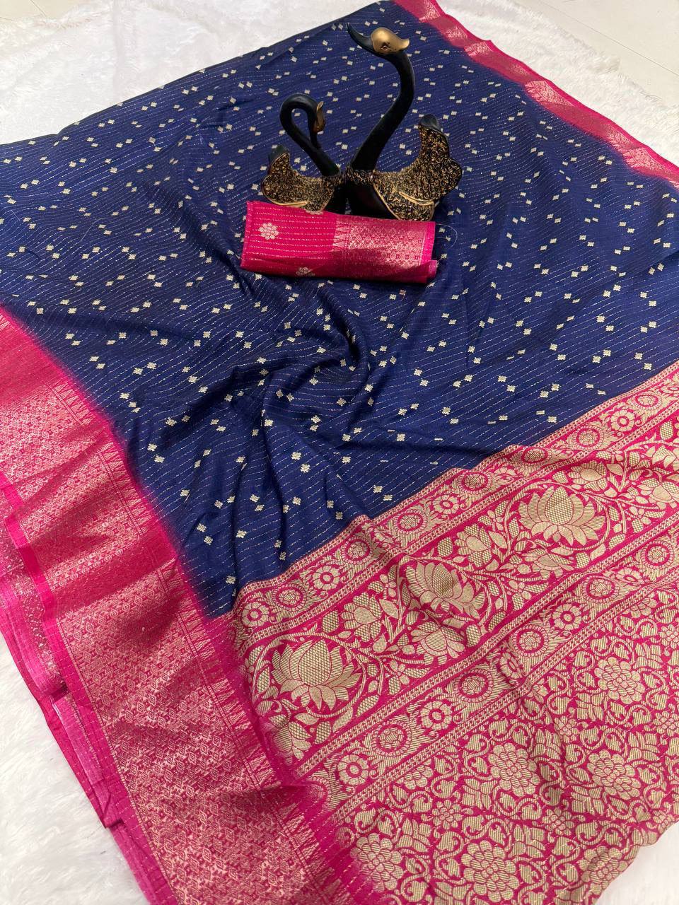 Dola Silk Saree with Gold Printed Lines & Bandhini Design