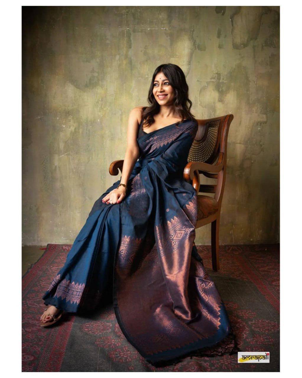 Light Feel Organic Banarasi Lichi Silk Wedding Saree