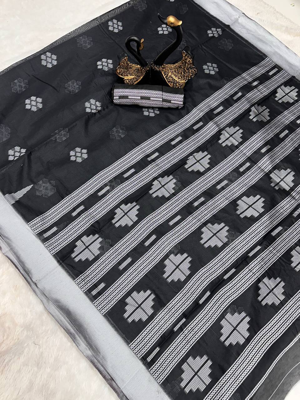 New Lilan Slab Soft Cotton Saree with Rich Weaving Blouse