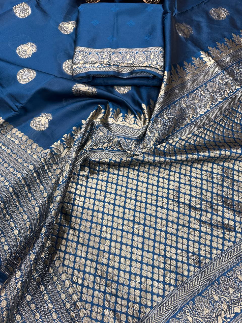 Lightweight Organic Banarasi Lichi Silk Wedding Saree