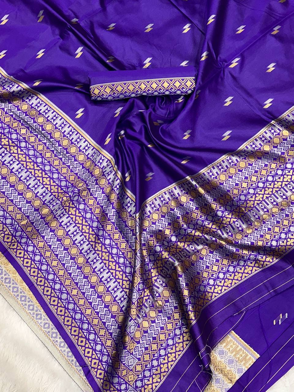 Elegant Organic Banarasi Lichi Silk Wedding Saree