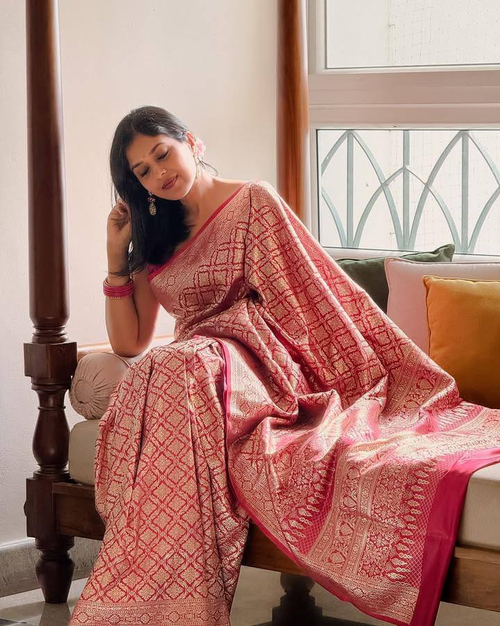 Elegant Organic Banarasi Lichi Silk Saree for Weddings