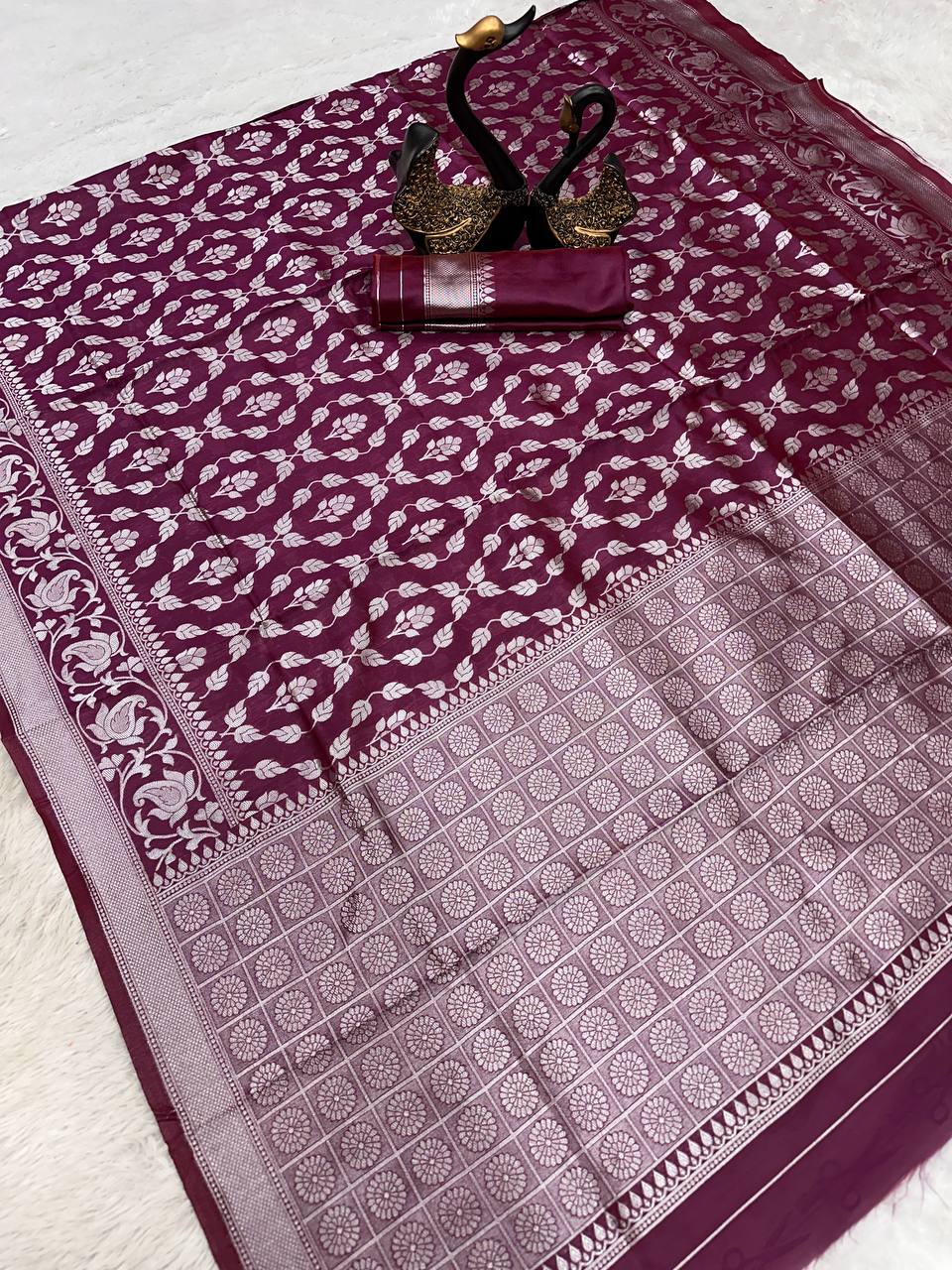 Breathable Organic Banarasi Lichi Silk Wedding Saree