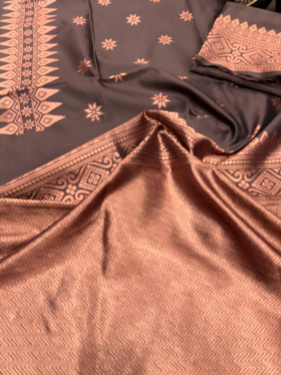 Light Feel Organic Banarasi Lichi Silk Wedding Saree