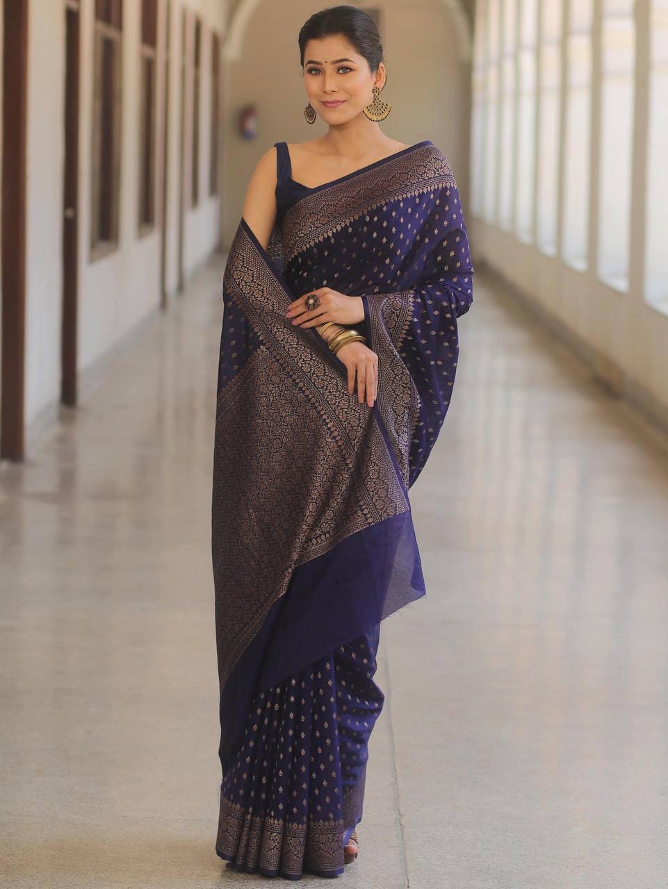 Comfort Wear Banarasi Style Lichi Silk Wedding Saree