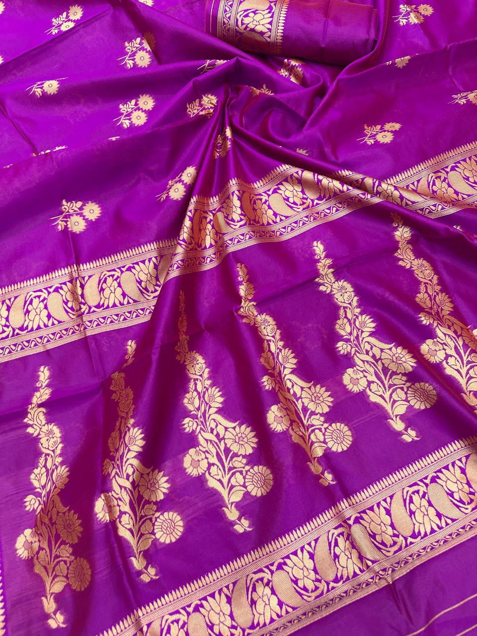 Organic Banarasi Lichi Silk Wedding Saree – Lightweight & Elegant