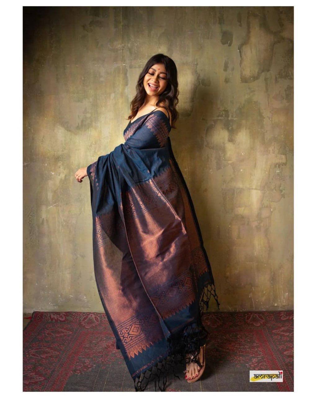 Lightweight Organic Banarasi Lichi Silk Wedding Saree