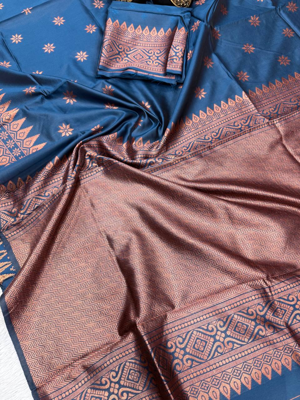 Light Feel Organic Banarasi Lichi Silk Wedding Saree