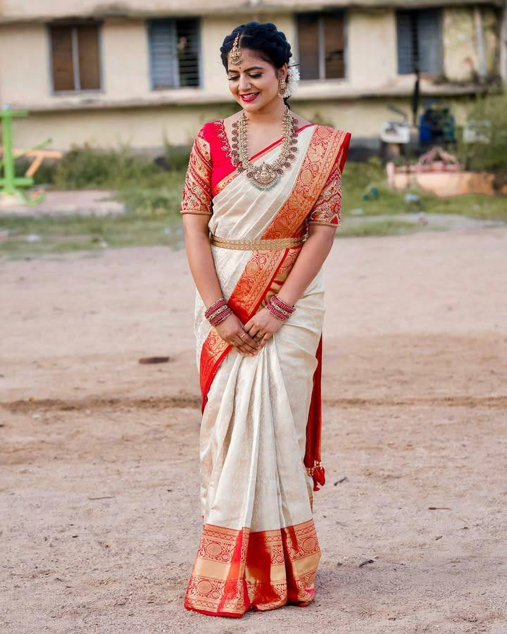 Rich Look Organic Banarasi Lichi Silk Wedding Saree