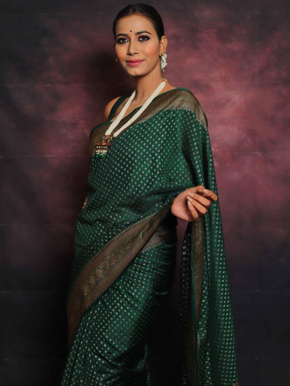 Graceful Organic Banarasi Lichi Silk Wedding Saree