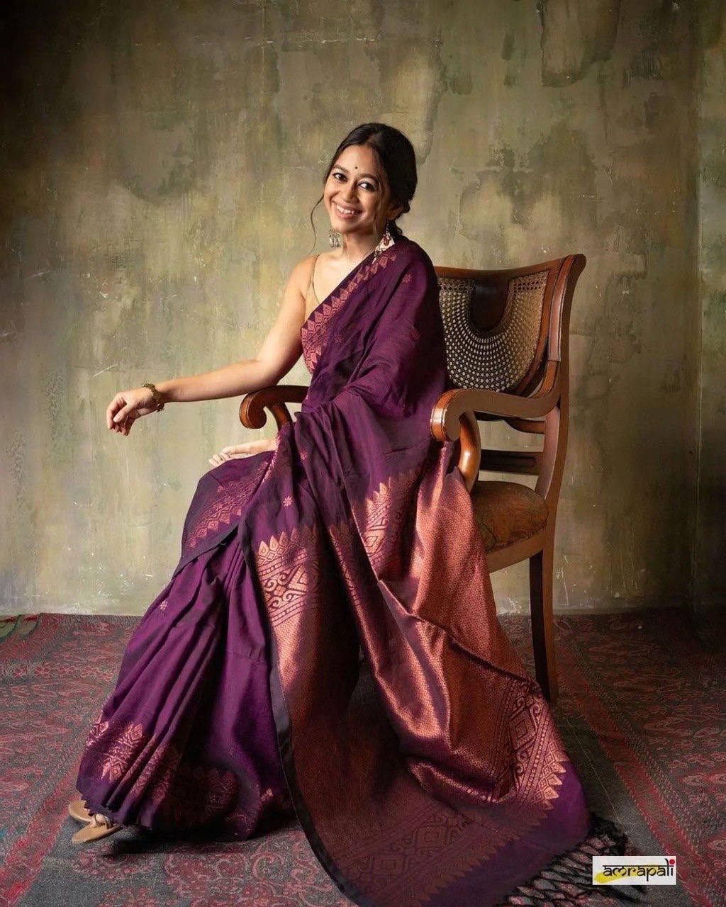 Light Feel Organic Banarasi Lichi Silk Wedding Saree