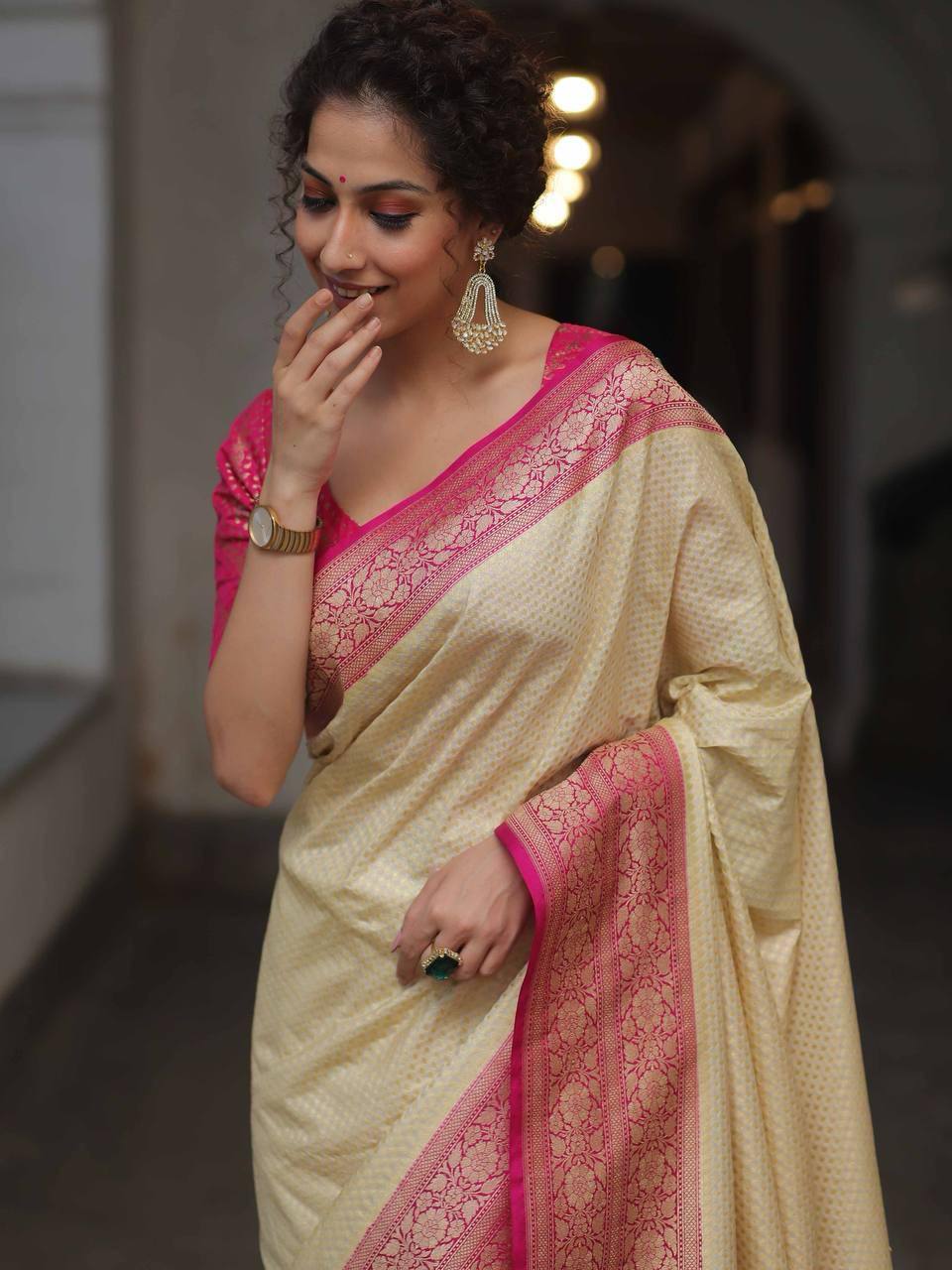 Organic Banarasi Lichi Silk Wedding Saree – Lightweight & Graceful