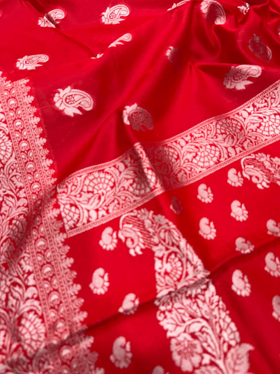 Comfort Fit Organic Banarasi Lichi Silk Wedding Saree