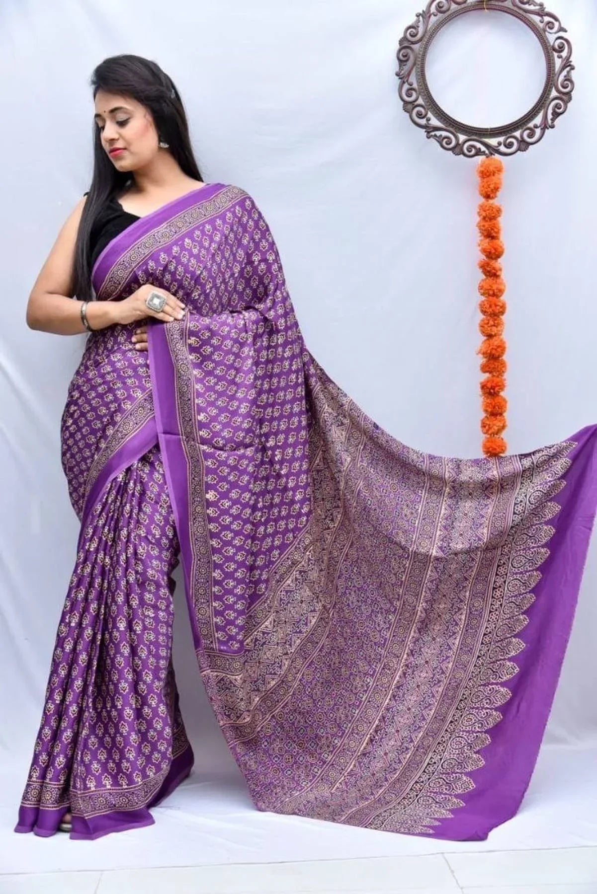 Soft Muslin Cotton Digital Print Saree With Tassel Pallu – Unstitched Blouse